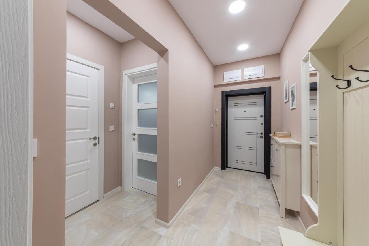 Great Location Apartment Varna Ngoại thất bức ảnh